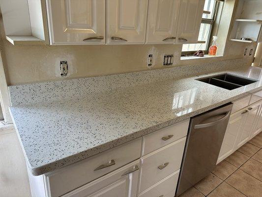 Zircon Whitney quartz countertop #2