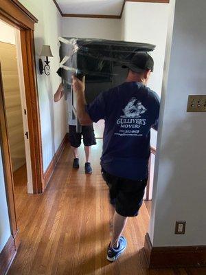 Stairs are not a problem for our experienced movers!