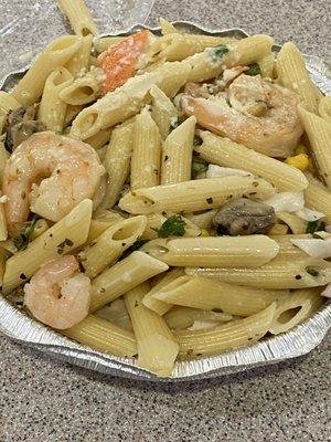 Creamy seafood pasta