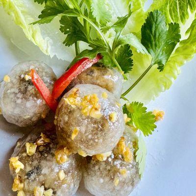 Sakoo Hed (Tapioca pearl mushroom dumplings)