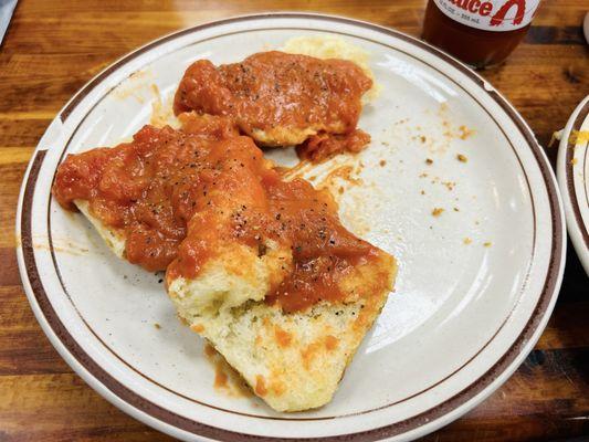 Tomato gravy biscuits