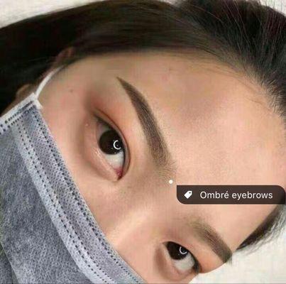 Ombré eyebrow