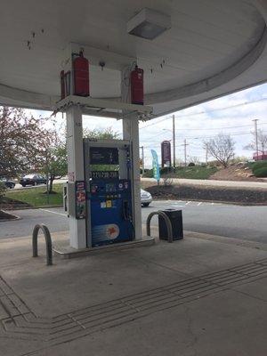 Mobil Gas Station, Mart, & Car Wash of Ashland -- 272 Pond Street / Route 126, Junction of Eliot Street, Ashland              Exterior