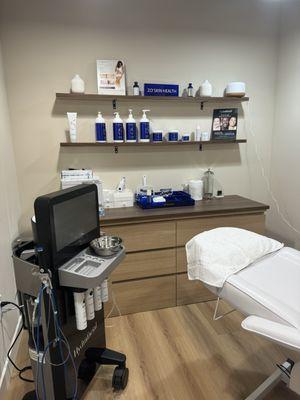 Hydrafacial room