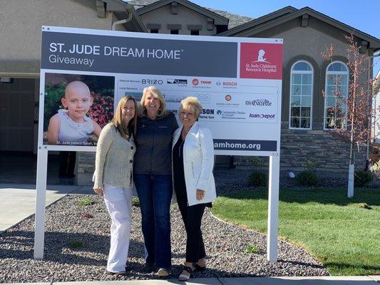 Proud Sponsors of the 2018 St. Jude Dream Home Early Bird Giveaway.