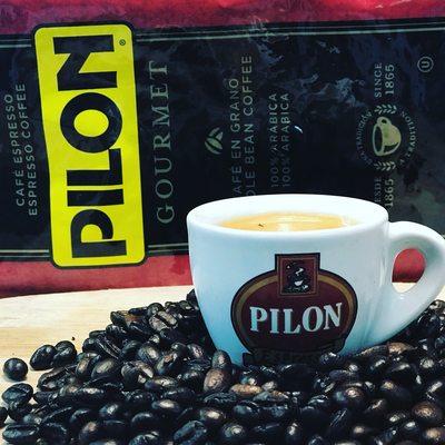 Some afternoon #cafecito #colada #cortadito #cuban #espresso #pilon #afternoonrush #cafe #coffee #work #Wednesday