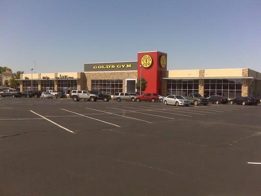 This is golds gym, the tanning salon is next to firehouse subs facing memorial and macroni grill/walmart