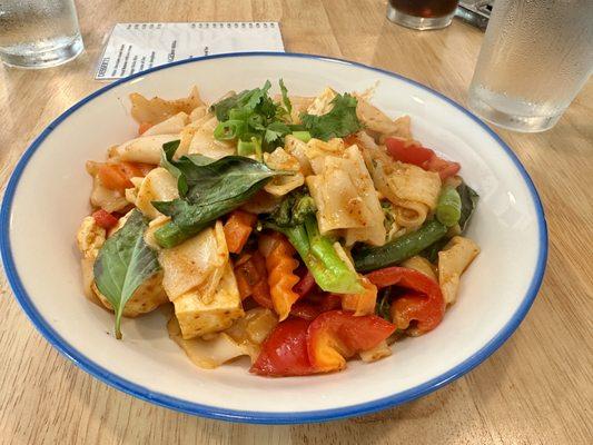 Drunken noodles with tofu