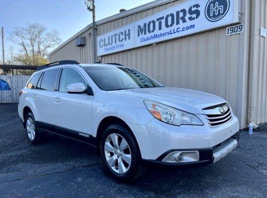 My new to me 2011 Subaru Outback Limited!