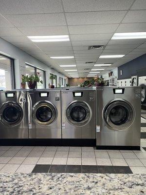 Wash 'N Time Laundromat