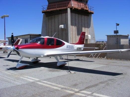 Cirrus SR22