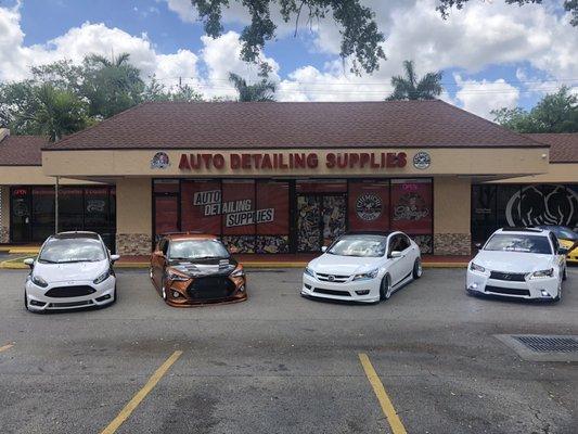 Kleen Edition car club showing some love to Auto Detailing Supplies!