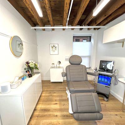 Treatment room at Boston Medical Aesthetics.