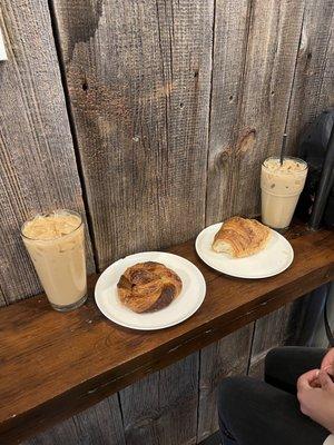 Iced Latte - 16oz, cardamom bun, Plain Croissant