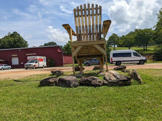 World's Largest Amish Chair, Blairsville