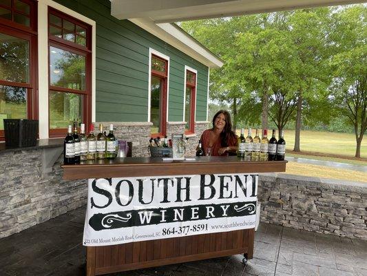 Wine tasting event at local golf course