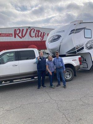 Allan & Winifred Furman & their NEW Cherokee Wolf Pack 320PACK13.5 Toy Hauler. They traveled all the way from Canada to get the "BEST DEAL"!