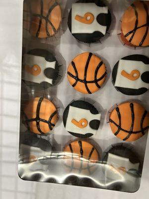 Basketball themed cupcakes