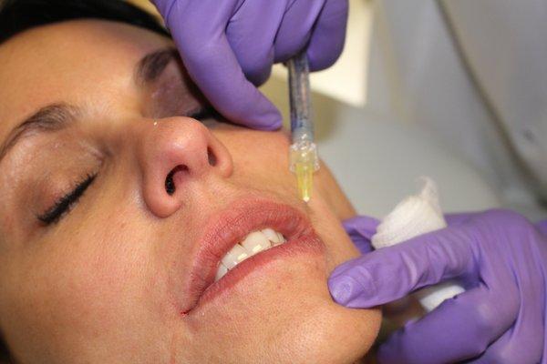 Dr. Inject Botox in Patient