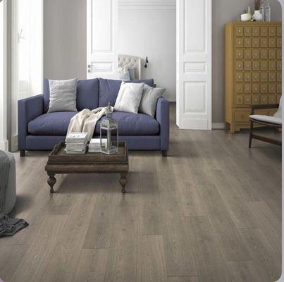 Beachwood flooring, lovely for small ambiances