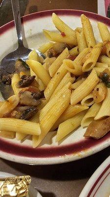 Pasta with chicken cacciatore sauce