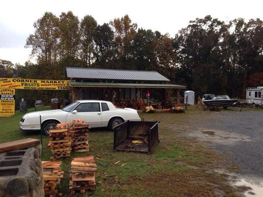 Produce, boiled peanuts, fruit, pumpkins, wood furniture, metal decor, country store farmers market!