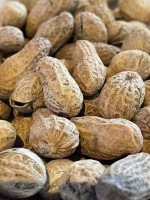 Free peanuts! (It's ok to throw the shells on the floor.)