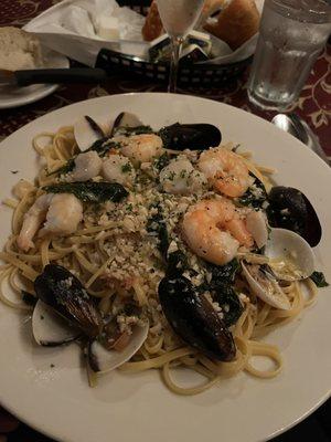 Joes Linguini With Fresh Seafood