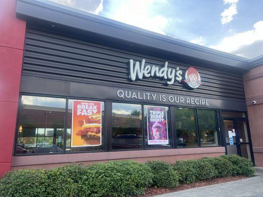 Wendy's entrance