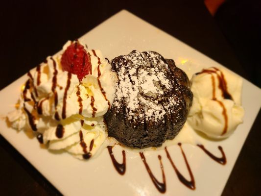 Molten lava cake