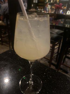 Limoncello spritz