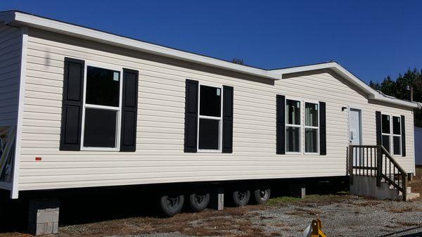 2018 Revolution 28x52 3 bedrooms 2 baths   $68,500 includes (delivery & setup)