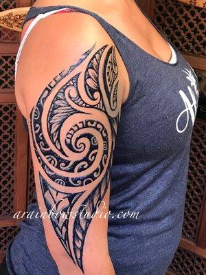 This Polynesian tribal design uses both negative and positive space.