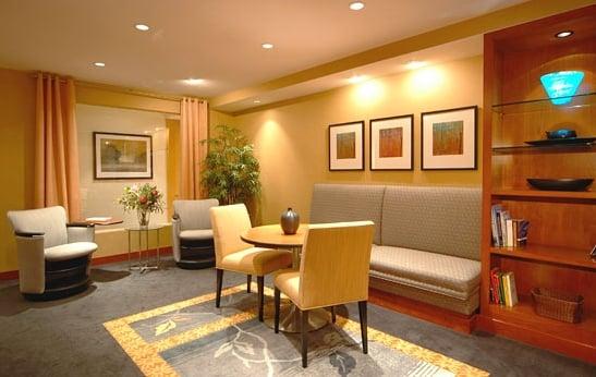 Parc Frontenac_Lobby