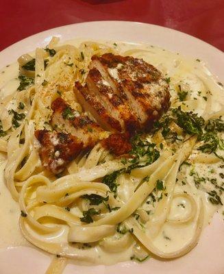 Killer Chicken Spinach Alfredo!!!! You've gotta try this!! Delish!