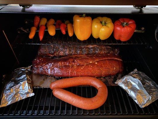 Bell peppers, ribs & kielbasa