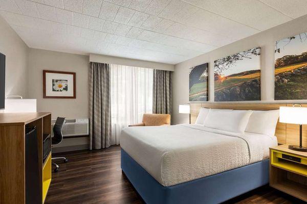 Days Hotel By Wyndham Allentown Airport / Lehigh Valley