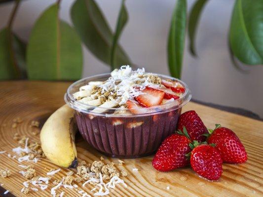 Acai Bowl with Banana and Strawberries!