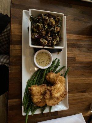 Fried chicken with gravy, green beans and crispy Brussels sprouts