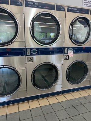 Large dryers , 25 cents for 8 mins no matter the temperature you pick