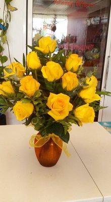 classic Ecuadorian roses arrangement from $45