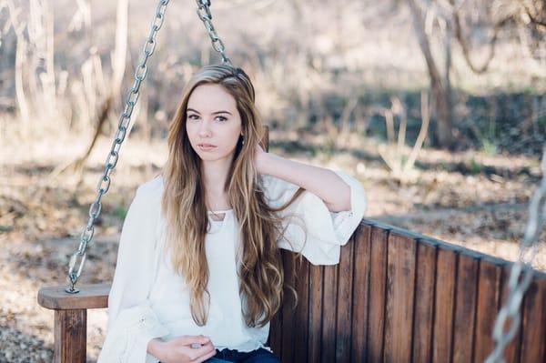 Senior photo session Kerrville, TX. Leah Thomason Photography Kerrville Senior photographer