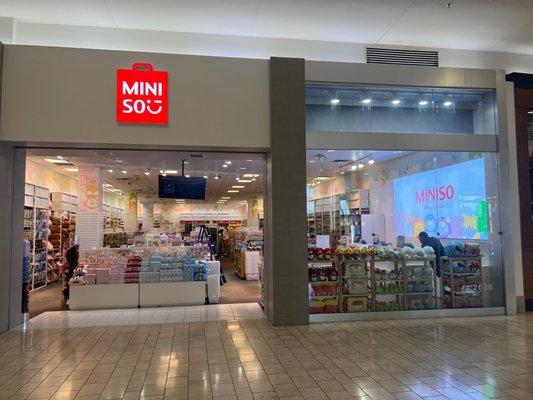 Exterior of store located on the 2nd floor by the food court