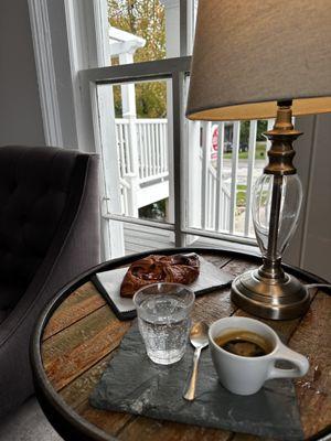 Espresso (2 oz.) and ham and asiago croissant