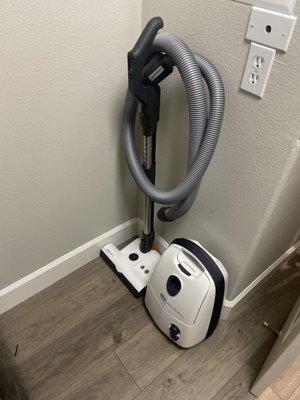 Sebo E3 Canister Vacuum