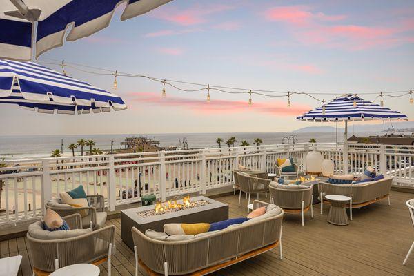 Ocean & Pier View Seating