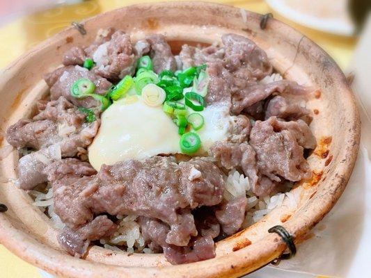 Beef and egg claypot rice