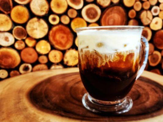 Christmas cold brew with white chocolate dry shake cream