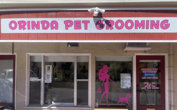 Orinda Pet Grooming Shop!