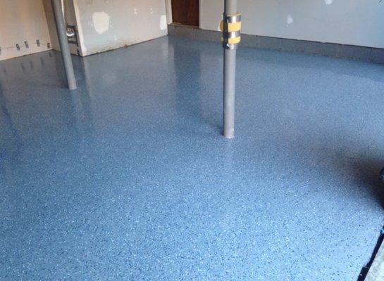 Epoxy Central garage floor with colored flex